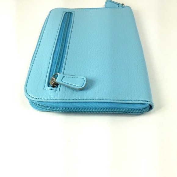 Initials Inc. Tech Wallet - Picture 9 of 10